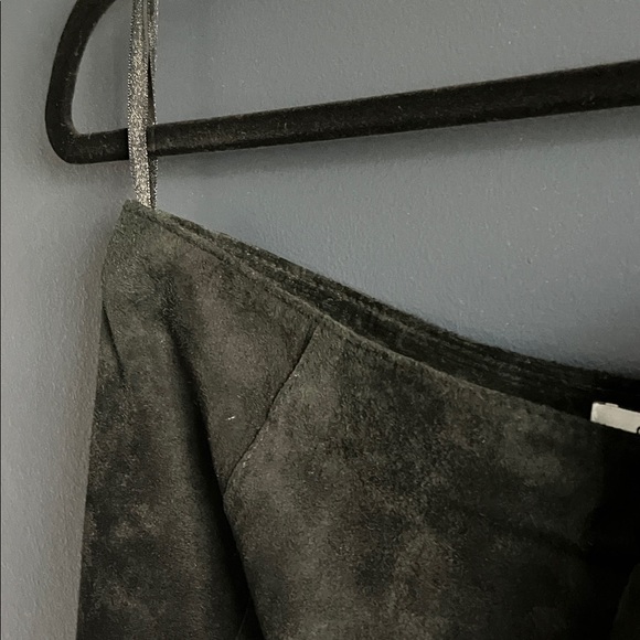 CAbi 100% (Suede) Leather Black Midi Skirt - Slight High Low Hem - Picture 8 of 10